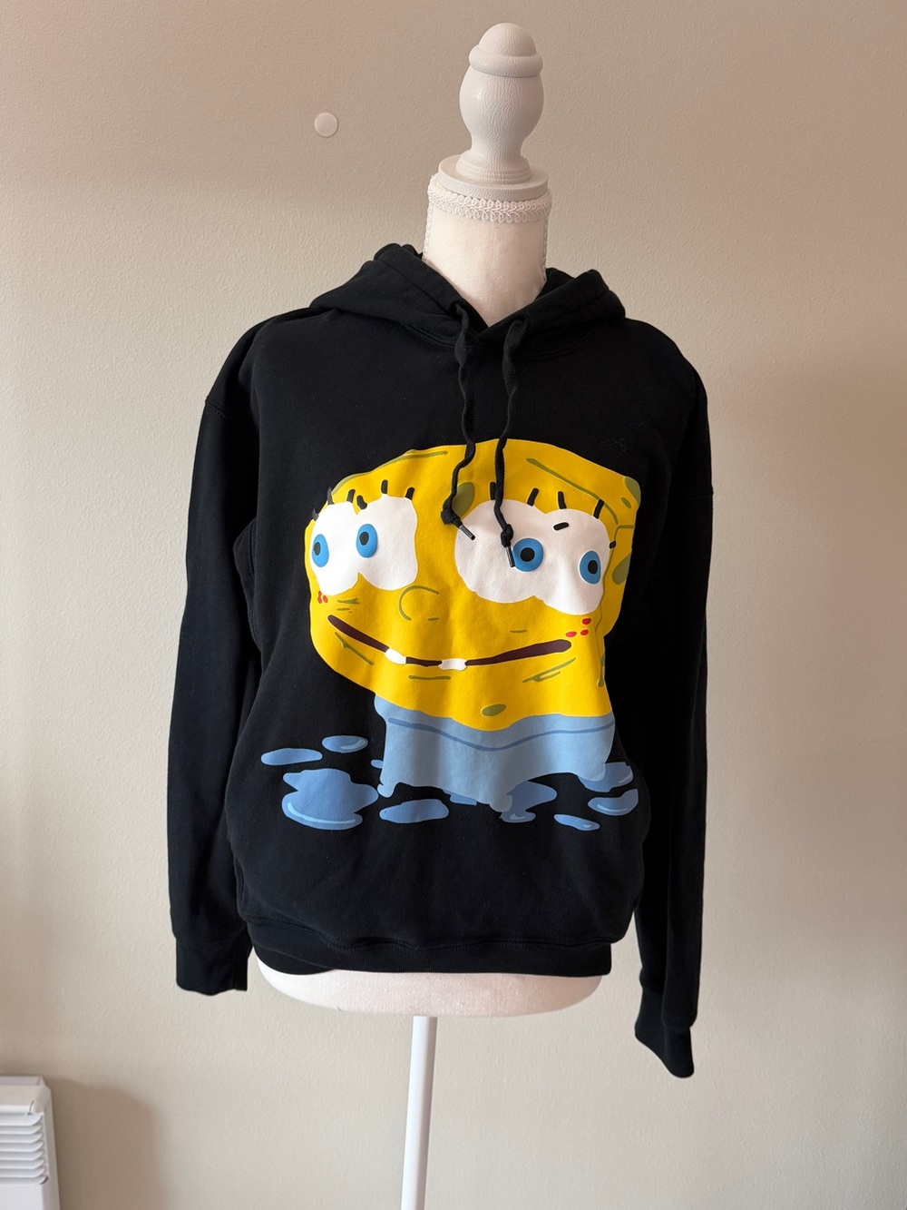 Uniqlo Black Sponge Face Graphic Hoodie - women Sweater